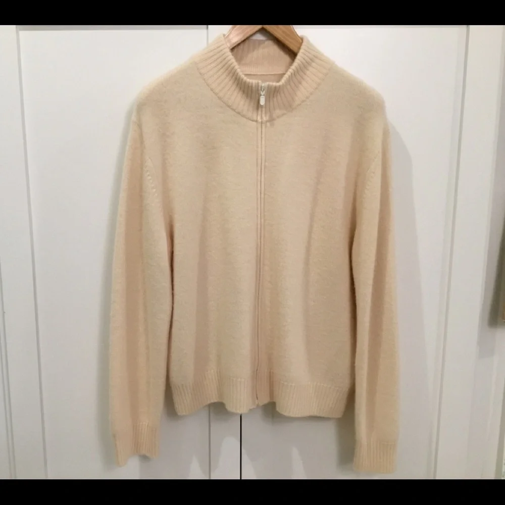 Cashmere Sweater By Yokyo Designer Improvised